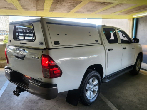 Toyota Toyota Hilux 2.4 Gd-6 SRX 4x4 A/T D/C P/U in Namibia