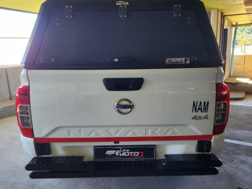 Nissan Navara 2.5TDI XE Plus 4x4 D/c P/u in Namibia
