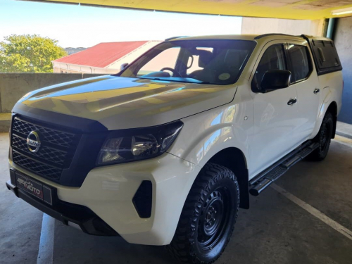 Nissan Navara 2.5TDI XE Plus 4x4 D/c P/u in Namibia