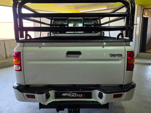 Mahindra Pik Up 2.2CRDE Mhawk 4x4 S6 S/C in Namibia