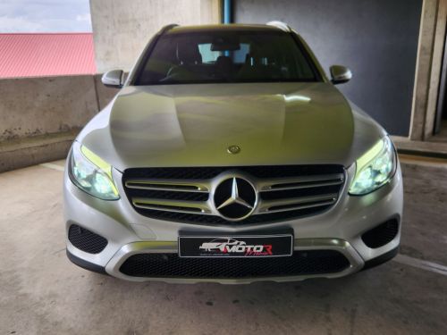 Mercedes-Benz Glc 220D 4Matic A/T in Namibia