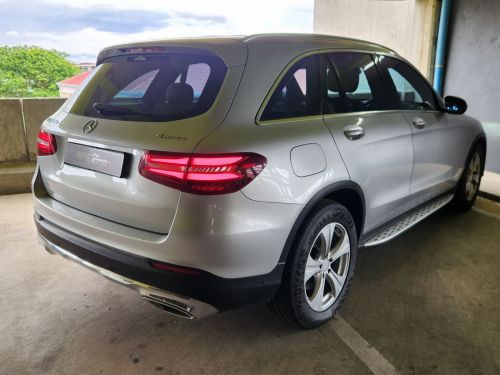 Mercedes-Benz Glc 220D 4Matic A/T in Namibia
