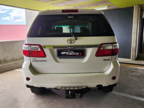 Toyota Fortuner 3.0d-4d 4x4 R/B in Namibia