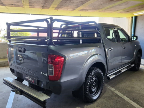 Nissan Navara 2.5 TDI XE 4x4 D/C P/U in Namibia