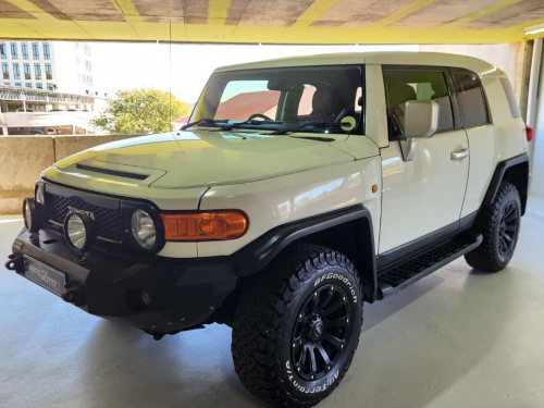 Toyota FJ Cruiser 4.0 V6 4x4 A/T in Namibia
