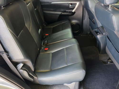 Toyota Fortuner 2.4gd-6 4x4 A/T in Namibia