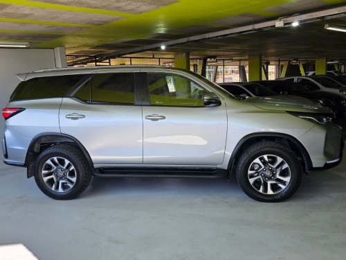 Toyota Fortuner 2.4gd-6 4x4 A/T in Namibia