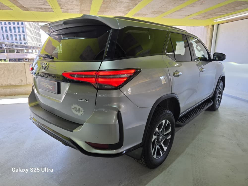 Toyota Fortuner 2.4gd-6 4x4 A/T in Namibia