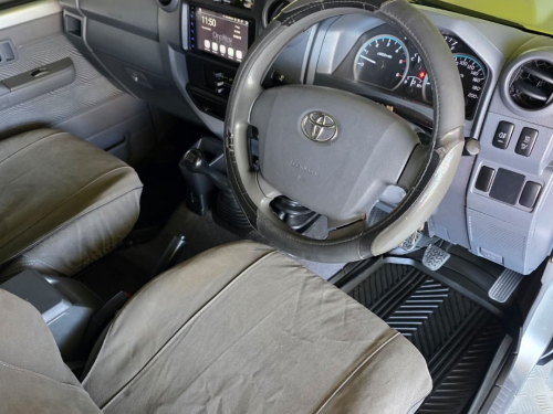Toyota Land Cruiser 79 4.5 D 4x4 D/C M/T in Namibia