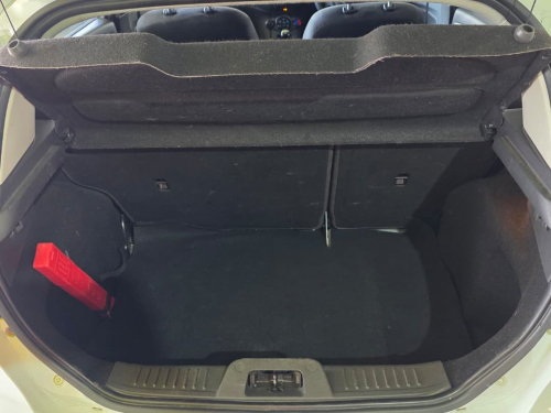 Ford Fiesta 1.4 Ambiente in Namibia