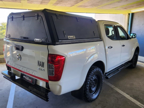 Nissan Navara 2.5TDI SE 4x4 D/c P/u in Namibia