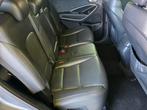 Hyundai Santa-fe R2.2 Awd Exec 7S A/T in Namibia