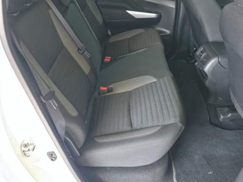 Nissan Navara 2.5ddti Se Plus D/C in Namibia