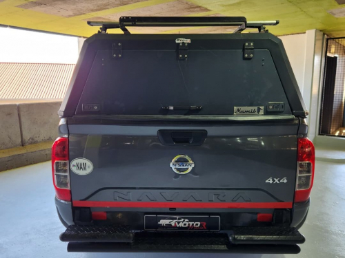 Nissan Navara 2.5 TDI XE 4x4 D/C P/U in Namibia