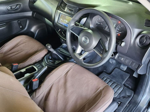 Nissan Navara 2.5 TDI XE 4x4 D/C P/U in Namibia