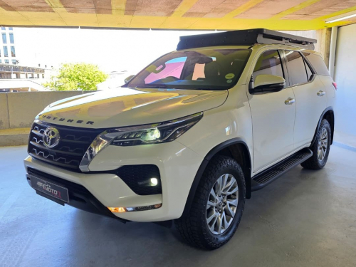 Toyota Fortuner 2.8gd-6 4x4 A/T in Namibia