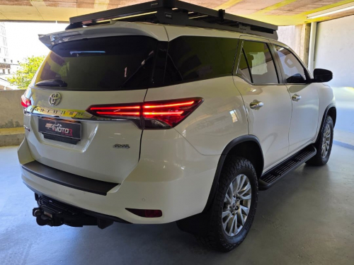 Toyota Fortuner 2.8gd-6 4x4 A/T in Namibia