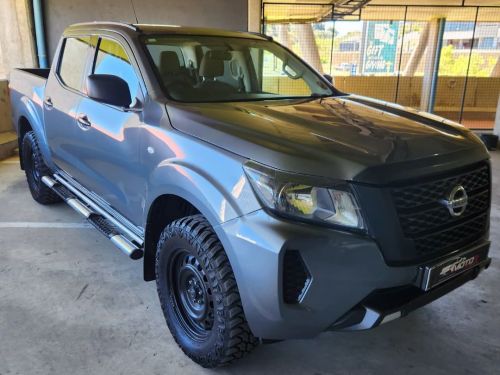 Nissan Navara 2.5 TDI XE 4x4 D/C P/U in Namibia