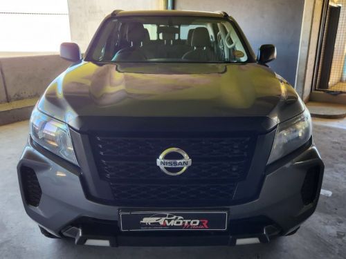 Nissan Navara 2.5 TDI XE 4x4 D/C P/U in Namibia