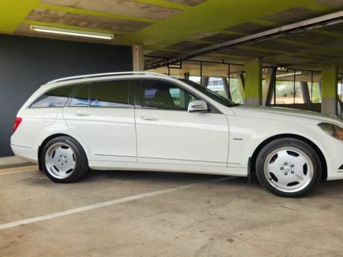 Mercedes-Benz C180 Be Estate Classic A/t in Namibia