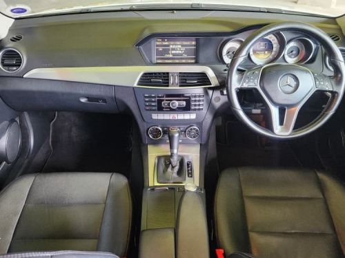 Mercedes-Benz C180 Be Estate Classic A/t in Namibia