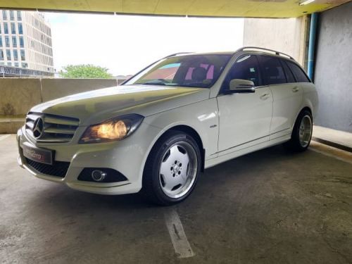 Mercedes-Benz C180 Be Estate Classic A/t in Namibia