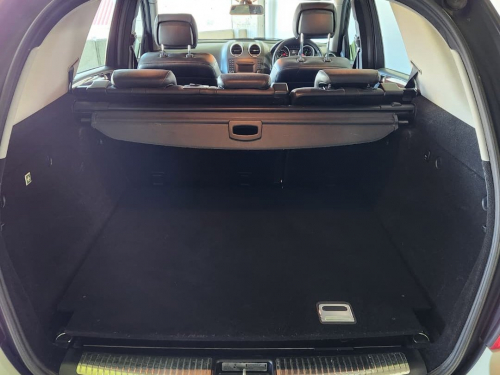 Mercedes-Benz ML Ml-class 350 A/T in Namibia