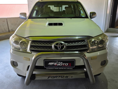 Toyota Fortuner 3.0d-4d 4x4 M/T in Namibia