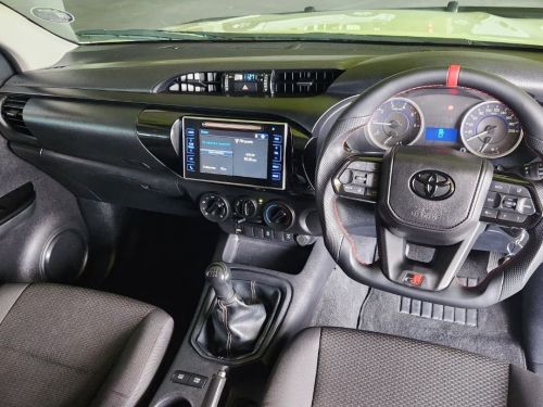 Toyota Hilux 2.4 Gd-6 RB SRX P/U S/C in Namibia