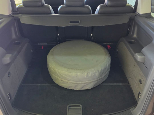 Volkswagen Touran 2.0 TDI Comfortline DSG ( 7Seater ) in Namibia