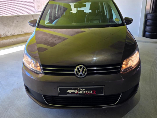 Volkswagen Touran 2.0 TDI Comfortline DSG ( 7Seater ) in Namibia