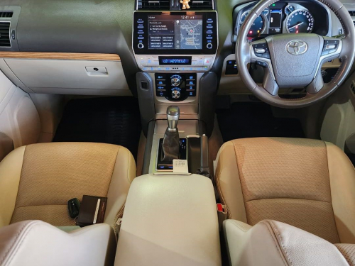 Toyota Prado 2.8 GD6 VX 4x4 A/T in Namibia