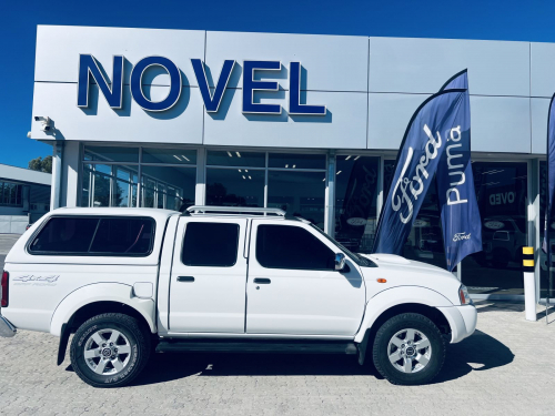Nissan NP300 2.5 TDCi Hardbody 4x4 5MT D/CAB in Namibia