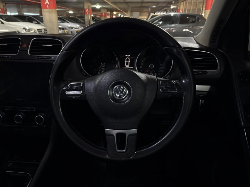 Volkswagen Golf 6 1.6i Trendline in Namibia
