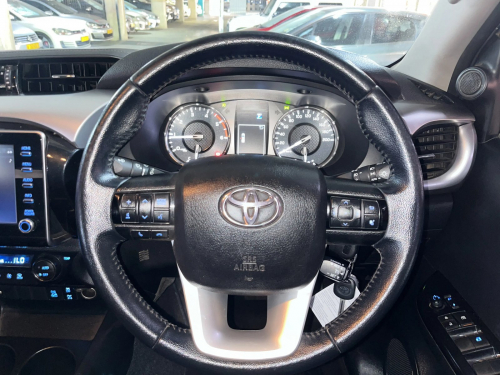 Toyota Hilux 2.8 Gd-6 Raider 4x4 Auto Pick Up Double Cab in Namibia