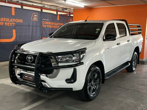 Pre-owned Toyota Hilux 2.4 Gd-6 Raider 4x4 Pick Up Double Cab for sale in 