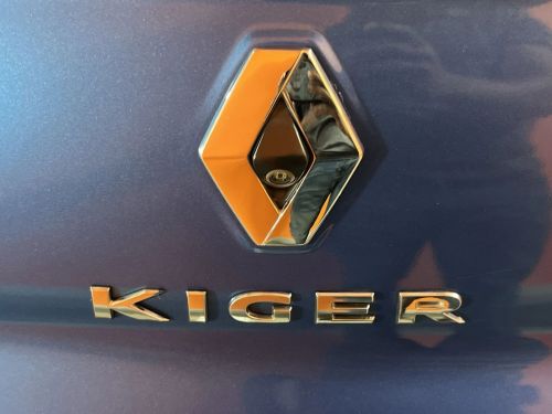 Renault Kiger 1.0T ZEN in Namibia