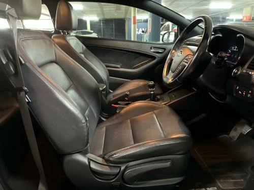 Kia Cerato Koup 1.6T GDI in Namibia