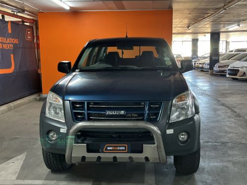 Isuzu KB 250 D-Teq LE Pick Up Double Cab in Namibia
