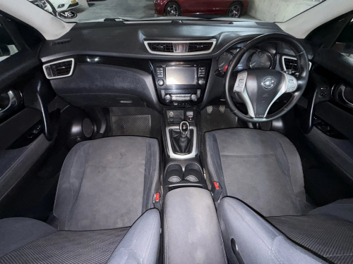 Nissan Qashqai 1.2T Acenta Tech Design in Namibia