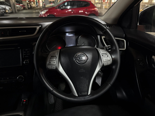 Nissan Qashqai 1.2T Acenta Tech Design in Namibia