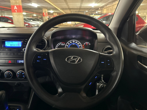 Hyundai Hyundai i10 Grand I10 1.25 Fluid Auto in Namibia