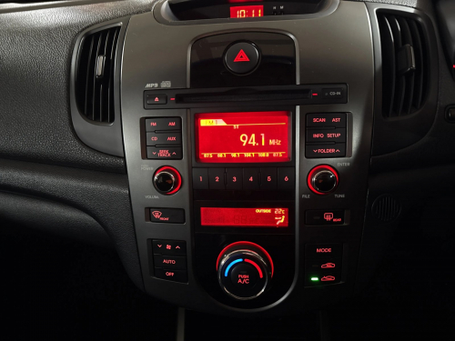 Kia Cerato 2.0 Auto in Namibia