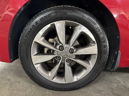 Hyundai i20 1.4 Fluid in Namibia