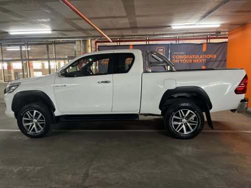 Toyota Hilux 2.8 Gd-6 RB Raider Auto Pick Up E/cab in Namibia