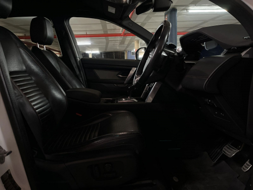 Land Rover Discovery Sport 2.0d HSE R-Dynamic (D180) in Namibia
