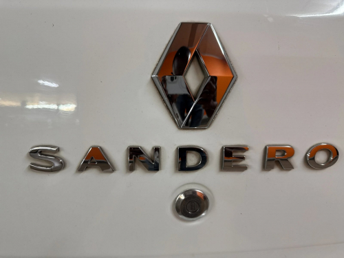 Renault Sandero 900 T Expression in Namibia