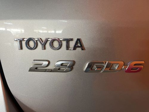 Toyota Fortuner 2.8gd-6 R/B in Namibia
