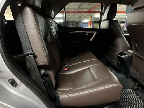 Toyota Fortuner 2.8gd-6 R/B in Namibia