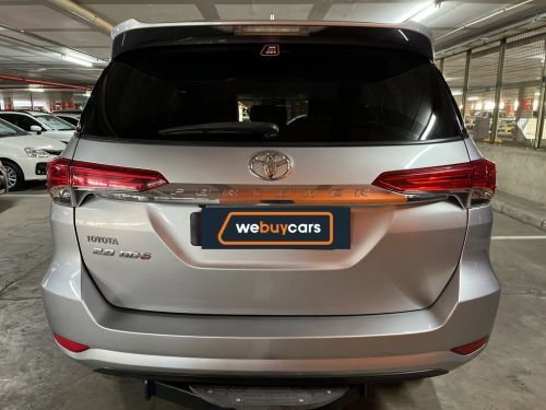 Toyota Fortuner 2.8gd-6 R/B in Namibia